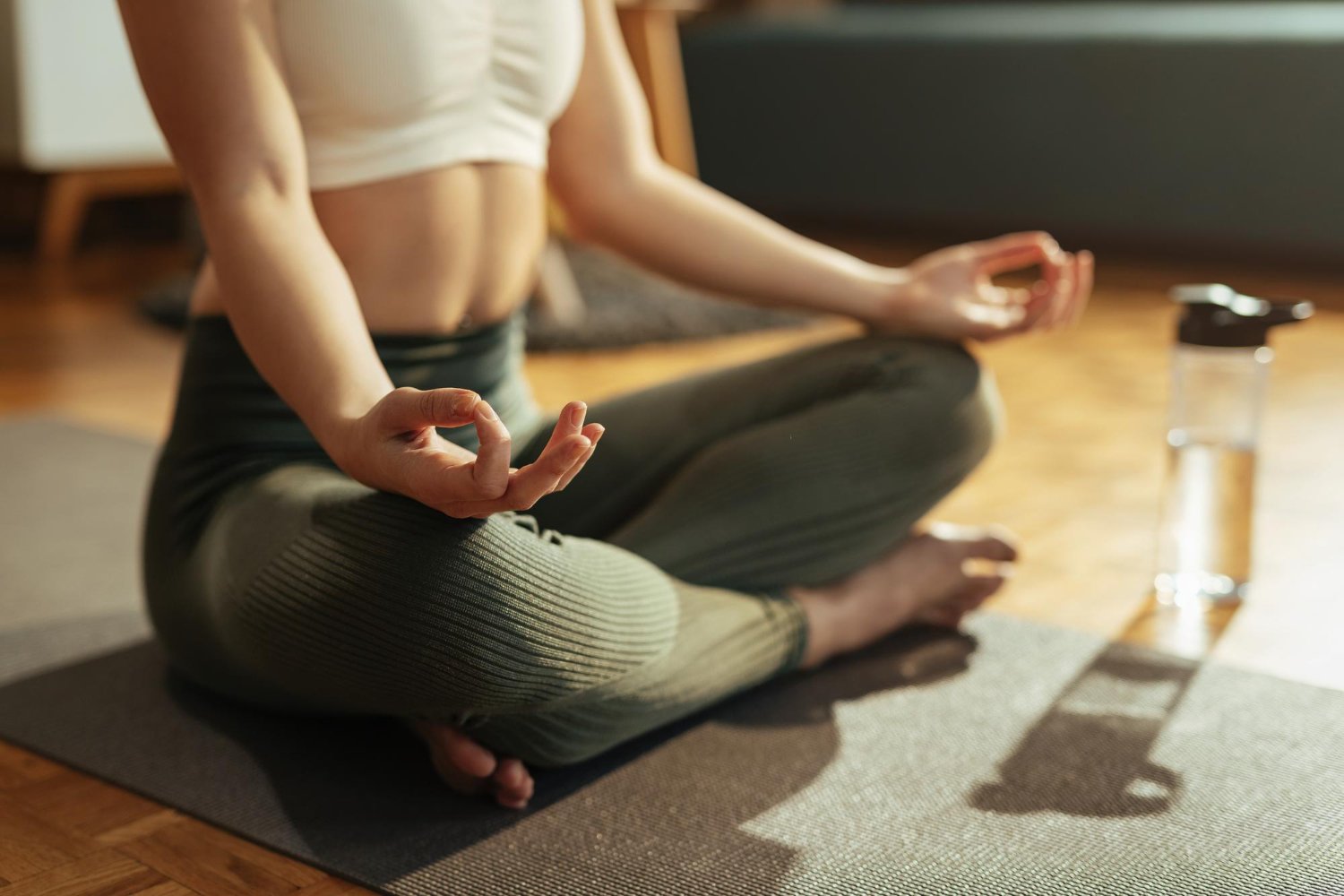 Yoga ganha força como terapia eficaz contra o estresse - Jornal de ...